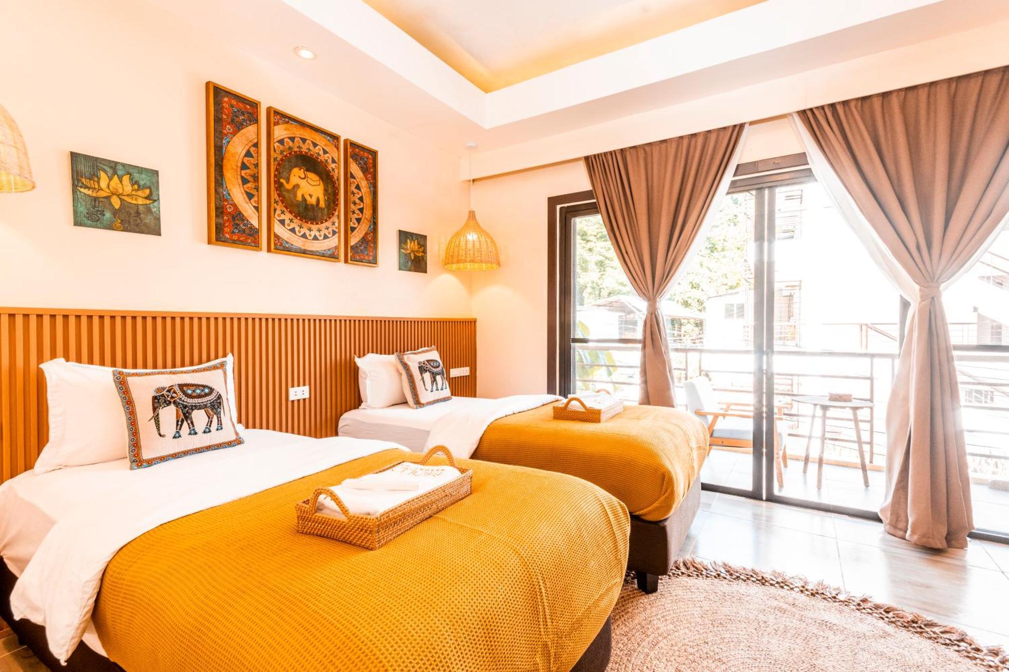 Molly Resorts Puerto Galera Ngoại thất bức ảnh