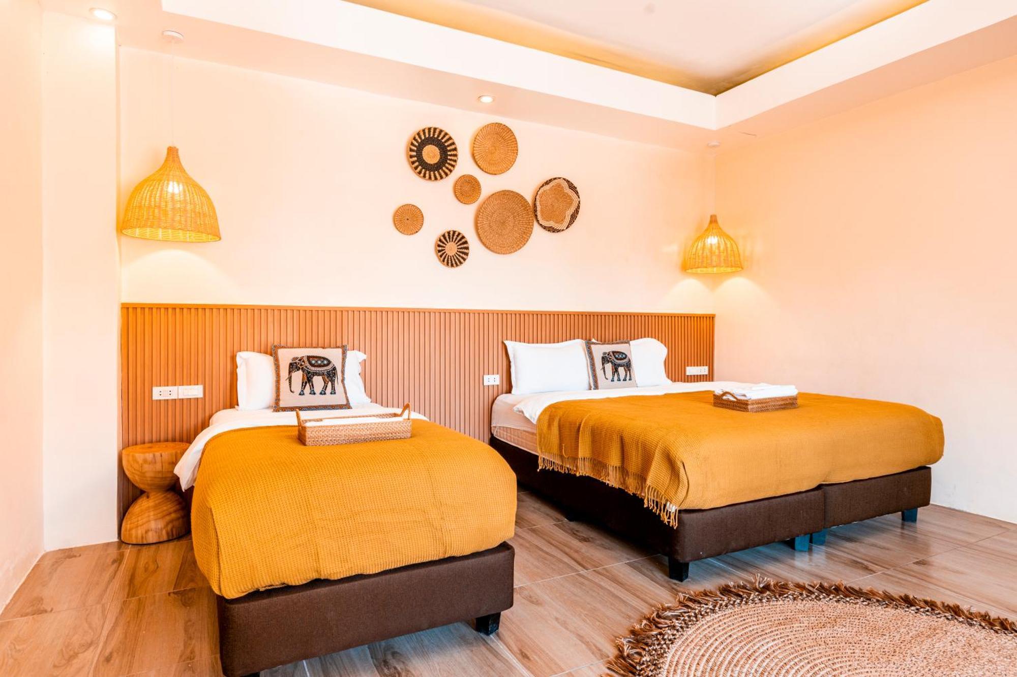 Molly Resorts Puerto Galera Ngoại thất bức ảnh