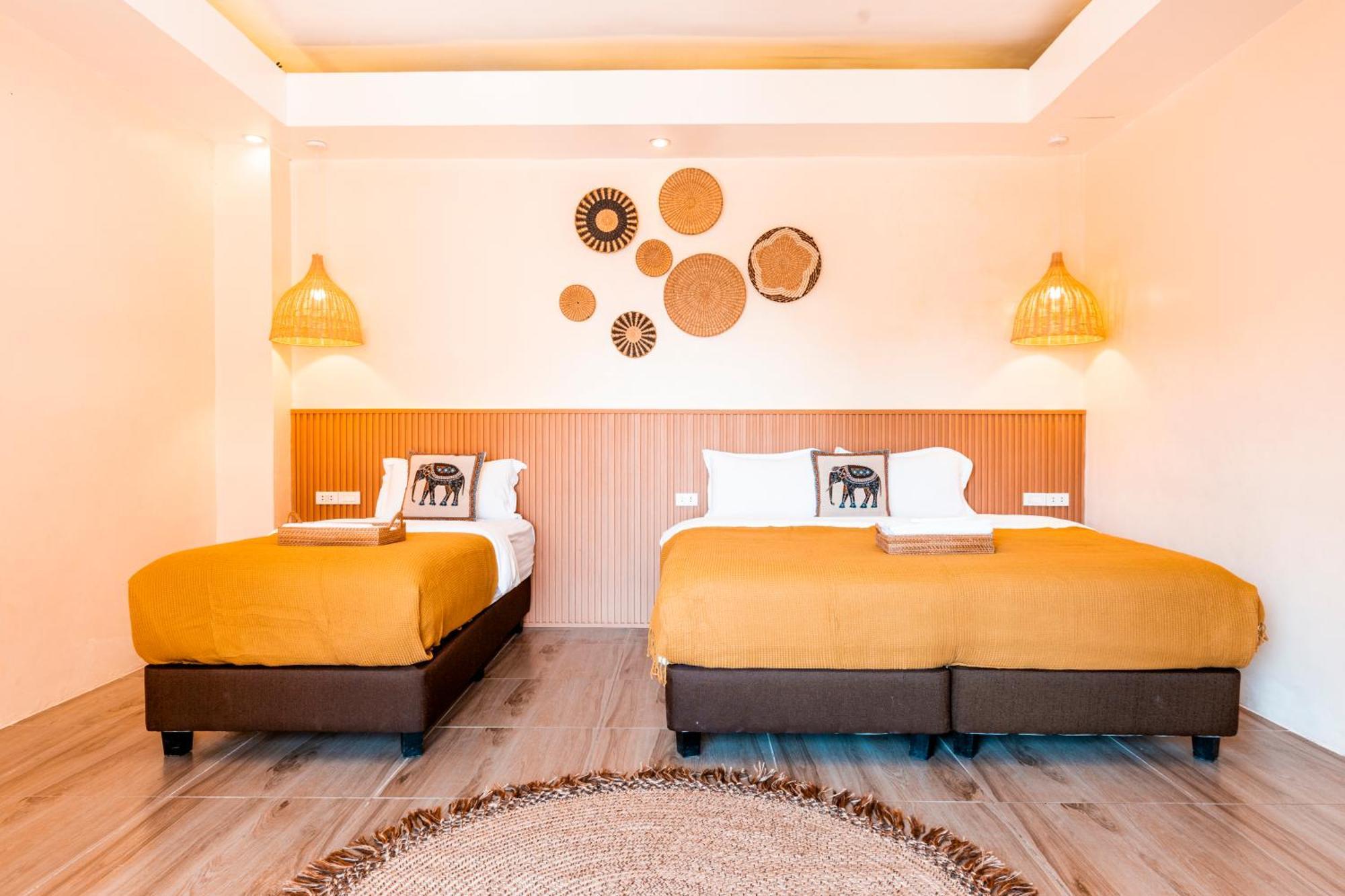 Molly Resorts Puerto Galera Ngoại thất bức ảnh